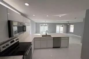 4243 Pine Hollow Cir, Greenacres, FL 33463 - Photo 8