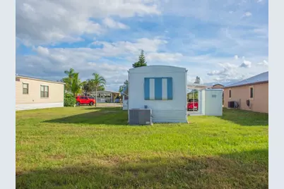 10 Desoto Lane, Port Saint Lucie, FL 34952 - Photo 10