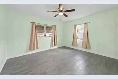 135 E 28th Street, Riviera Beach, FL 33404 - Photo 10