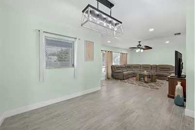 135 E 28th Street, Riviera Beach, FL 33404 - Photo 18