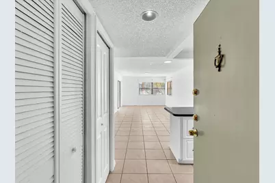 220 Lakeview Drive #210, Weston, FL 33326 - Photo 2