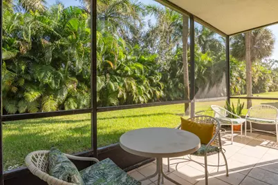 2550 Presidential Way #107, West Palm Beach, FL 33401 - Photo 2