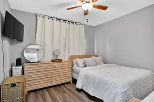 9450 Poinciana Pl, Davie, FL 33324 - Photo 20