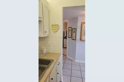 3138 Via Poinciana #209, Lake Worth, FL 33467 - Photo 16