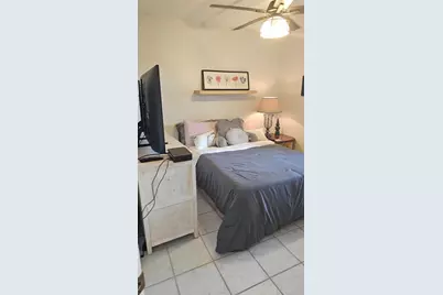 3138 Via Poinciana #209, Lake Worth, FL 33467 - Photo 10