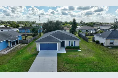 418 SW Fields Avenue, Port Saint Lucie, FL 34953 - Photo 32