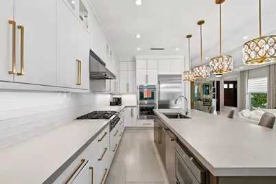 436 NE Wavecrest Way, Boca Raton, FL 33432 - Photo 8