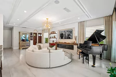 436 NE Wavecrest Way, Boca Raton, FL 33432 - Photo 2