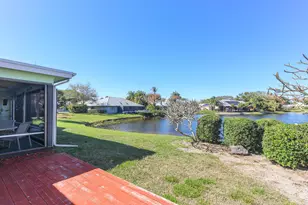10691 SE Jupiter Narrows Dr, Hobe Sound, FL 33455 - Photo 38