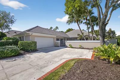 158 Coventry Place, Palm Beach Gardens, FL 33418 - Photo 4