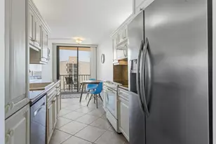 4200 N Ocean Dr, Singer Island, FL 33404 - Photo 12
