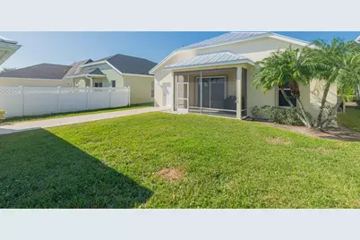 10558 SW Westlawn Boulevard, Port Saint Lucie, FL 34987 - Photo 14