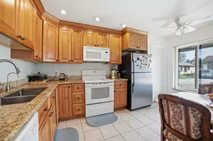 6335 Tall Cypress Cir, Greenacres, FL 33463 - Photo 10