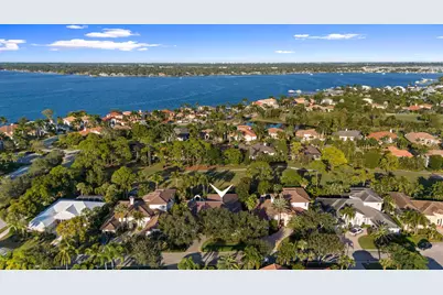 271 SW Harbor View Drive, Palm City, FL 34990 - Photo 1