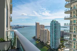 300 S Biscayne Blvd, Miami, FL 33131 - Photo 2