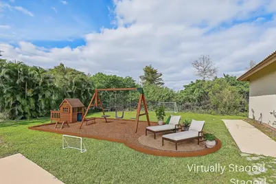 8671 155th Place N, Palm Beach Gardens, FL 33418 - Photo 16