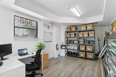 888 E Coast Avenue, Lantana, FL  - Photo 6