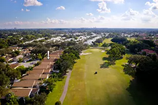 48 Ironwood Way N, Palm Beach Gardens, FL 33418 - Photo 2