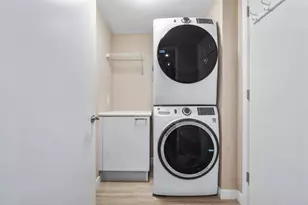 2640 Lake Shore Dr, Riviera Beach, FL 33404 - Photo 22