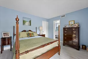 1015 Lake Shore Dr, West Palm Beach, FL 33403 - Photo 8