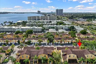 1015 Lake Shore Dr, Lake Park, FL 33403 - Photo 6