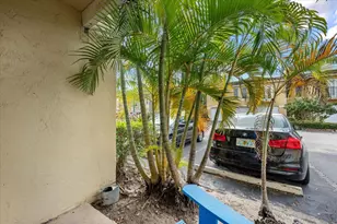 1015 Lake Shore Dr, West Palm Beach, FL 33403 - Photo 10