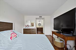 1015 Lake Shore Dr, Lake Park, FL 33403 - Photo 22