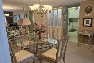 112 Lake Dora Dr, West Palm Beach, FL 33411 - Photo 4