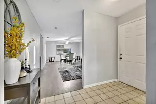 2080 Colonial Rd, Fort Pierce, FL 34950 - Photo 10