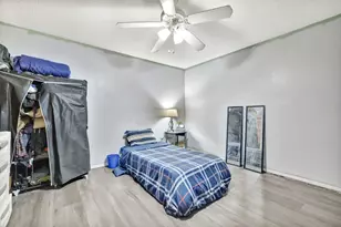 2080 Colonial Rd, Fort Pierce, FL 34950 - Photo 6