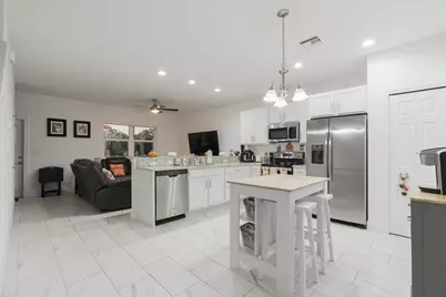 696 NE Waters Edge Lane, Port Saint Lucie, FL 34983 - Photo 18