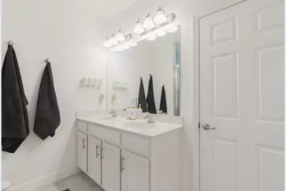 696 NE Waters Edge Lane, Port Saint Lucie, FL 34983 - Photo 54