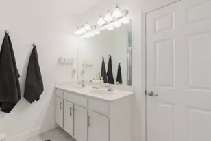 696 NE Waters Edge Ln, Port Saint Lucie, FL 34983 - Photo 54