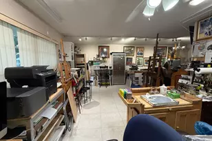 207 Wellington E, West Palm Beach, FL 33417 - Photo 4