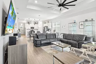 792 SE Bloomfield Rd, Port Saint Lucie, FL 34986 - Photo 4