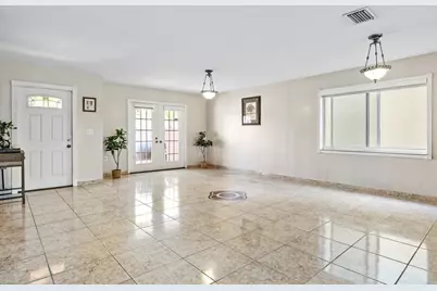 940 SW 96th Avenue, Pembroke Pines, FL 33025 - Photo 6