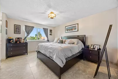 940 SW 96th Avenue, Pembroke Pines, FL 33025 - Photo 22