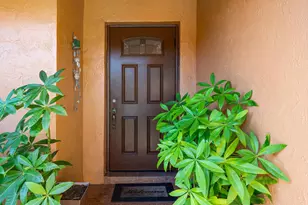 940 SW 96th Ave, Pembroke Pines, FL 33025 - Photo 2