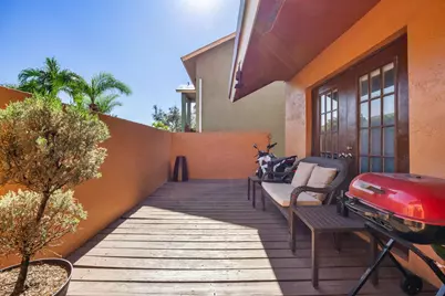 940 SW 96th Avenue, Pembroke Pines, FL 33025 - Photo 4