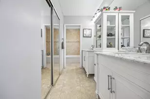 940 SW 96th Ave, Pembroke Pines, FL 33025 - Photo 24