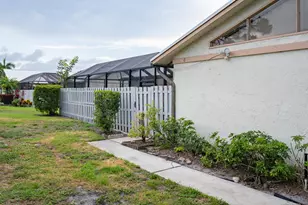 8844 Marge Ct, Boynton Beach, FL 33436 - Photo 2