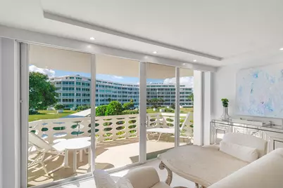 100 Sunrise Avenue #319, Palm Beach, FL 33480 - Photo 8