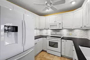 5662 SE Foxcross Pl, Stuart, FL 34997 - Photo 22