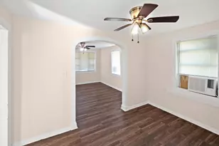 518 N 15th St, Fort Pierce, FL 34950 - Photo 6