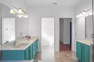 140 SW Mark Ct, Port Saint Lucie, FL 34953 - Photo 34