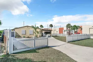 5713 Briarwood St, Mangonia Park, FL 33407 - Photo 6