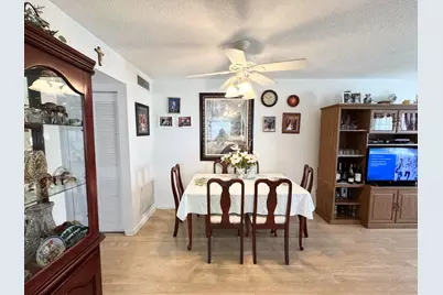 148 Bedford F, West Palm Beach, FL 33417 - Photo 8