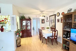 148 Bedford F, West Palm Beach, FL 33417 - Photo 6