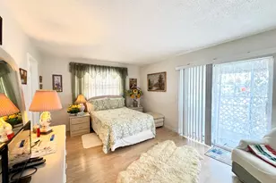 148 Bedford F, West Palm Beach, FL 33417 - Photo 12