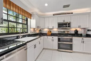 2186 SE Wild Meadow Cir, Port Saint Lucie, FL 34952 - Photo 12